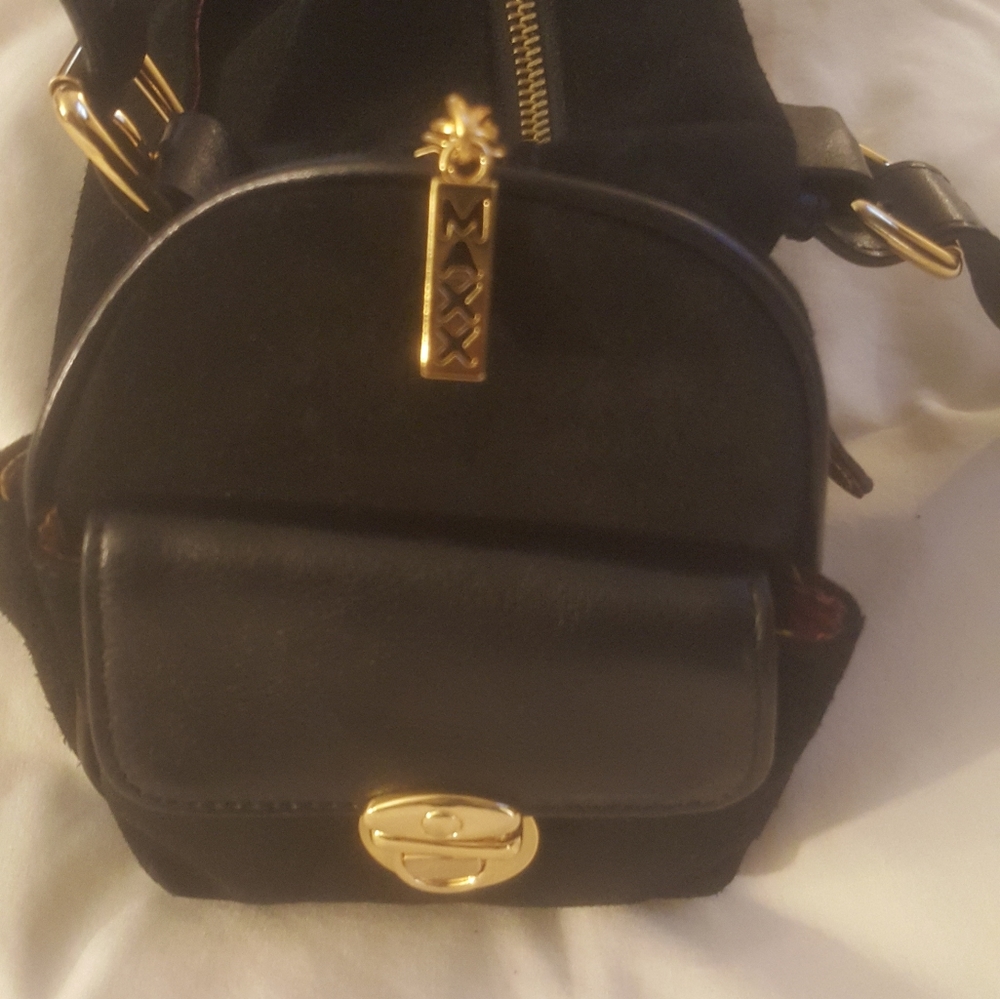 Purse - Picture 2 of 5